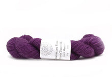 Load image into Gallery viewer, Nurturing Fibres | SuperTwist DK Yarn: 50 g 100% Merino Wool