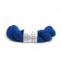 Load image into Gallery viewer, Nurturing Fibres SuperTwist Sock in Sapphire