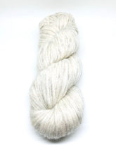 Load image into Gallery viewer, Illimani's Amelie Yarn in Light Grey