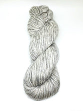 Load image into Gallery viewer, Illimani's Amelie Yarn in Grey