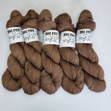 Load image into Gallery viewer, Big Fox | DK Merino