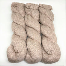 Load image into Gallery viewer, Illimani&#39;s Sabri Yarn in Fawn 84