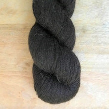 Load image into Gallery viewer, Illimani | Eco-Llama: 100% Baby Llama Yarn