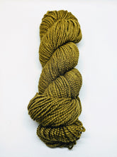 Load image into Gallery viewer, Illimani&#39;s Santi Yarn in Golden Green
