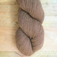 Load image into Gallery viewer, Illimani&#39;s Eco-Llama Yarn in Camel