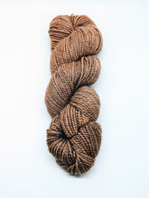 Load image into Gallery viewer, Illimani&#39;s Santi Yarn in Sunset