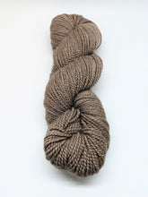 Load image into Gallery viewer, Illimani&#39;s Santi Yarn in Toast