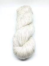 Load image into Gallery viewer, Illimani&#39;s Amelie Yarn in Light Grey